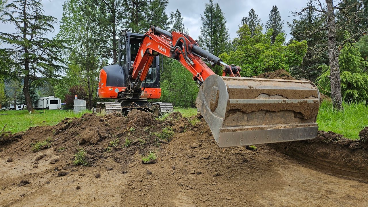 House pad stage one with the Kubota KX 040 4
