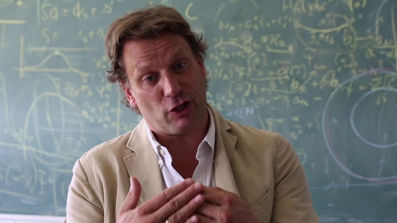 Grantee Thomas Hertog explains his research about the origine of the Universe