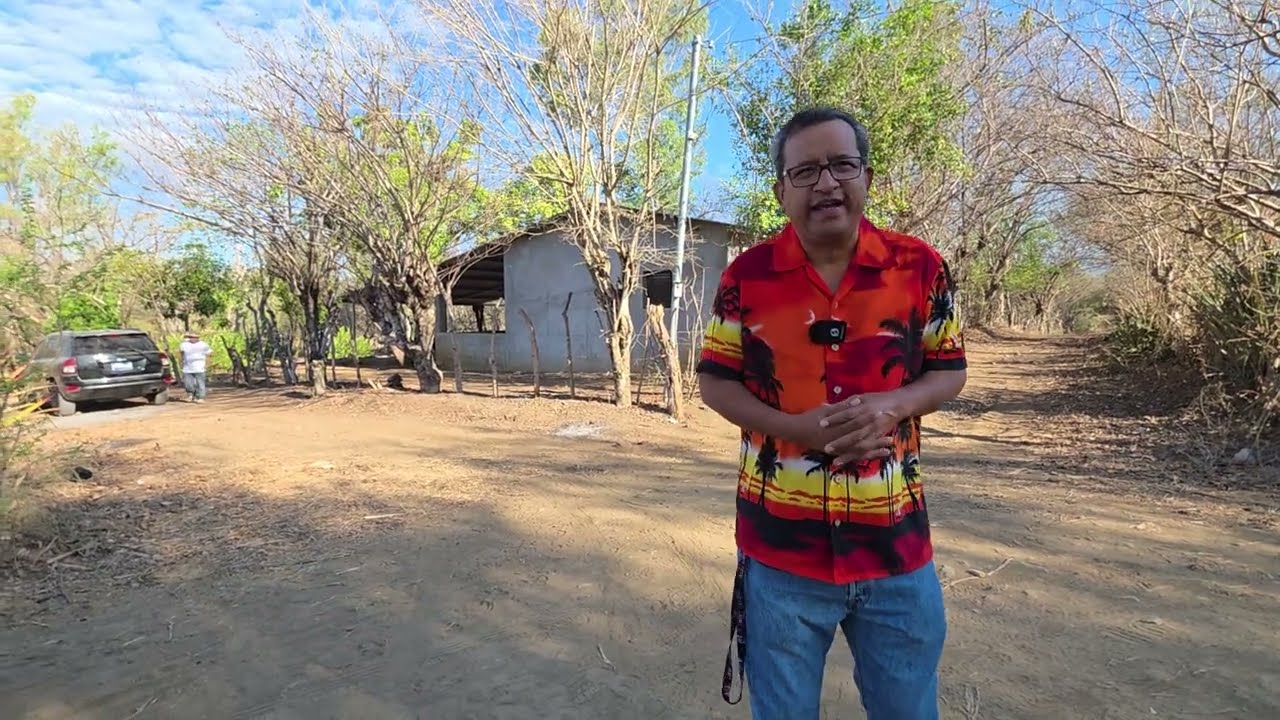 +503(78678162)S/V  DOS CASAS EN EL COCALITO, TERRENO GRANDE,5 MINUTOS DE EL SALVADOR 4K.