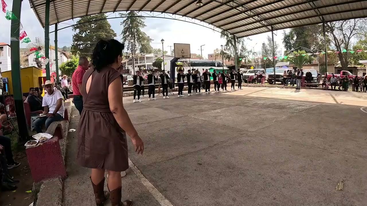 fiesta en honor al señor del rescate tzintzuntzan mich