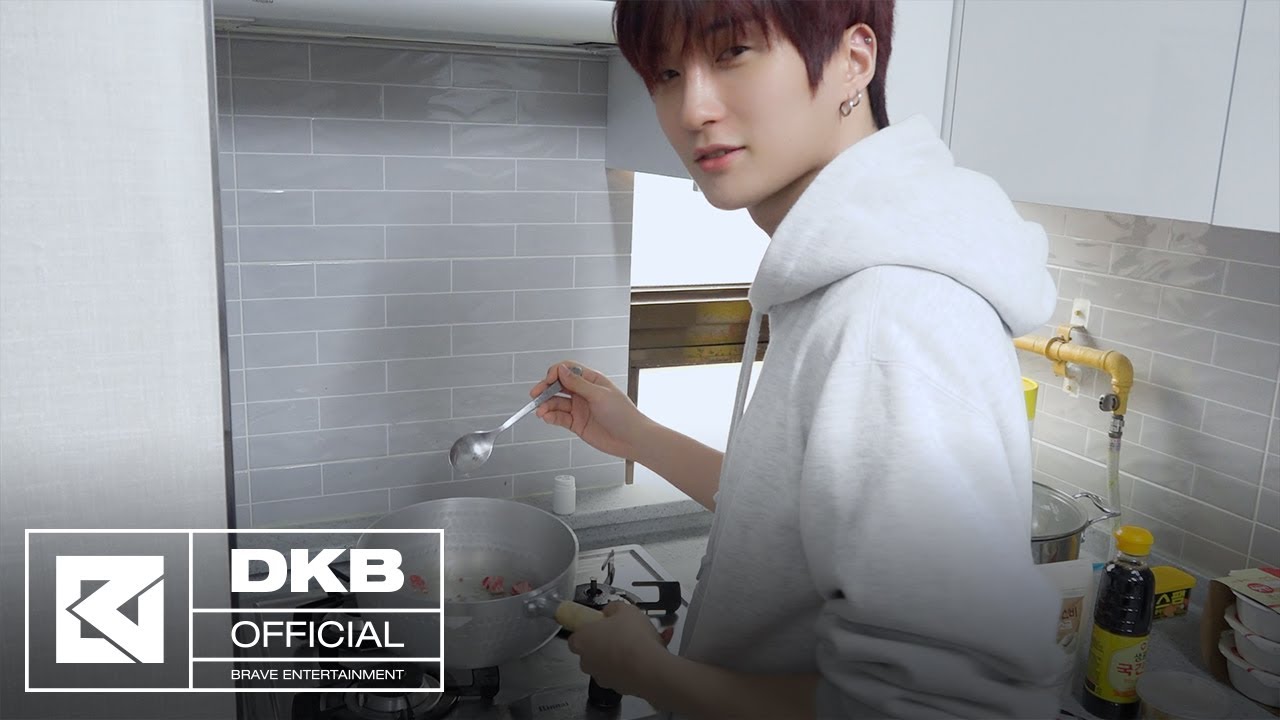 DAKCUMENT #38 셰프찬의 ❤사랑❤  가득한 해리 생일 미역국 만들기 (Feat. 일심동체 리더즈😁)