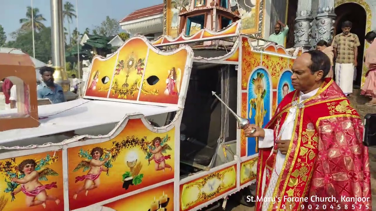 വിളിച്ചു വിളികേട്ട' കാഞ്ഞൂർ പുണ്യവാളന്റെ തിരുനാൾ മുന്നോടിയായി നടന്നാ വാഹന പ്രദക്ഷിണം 