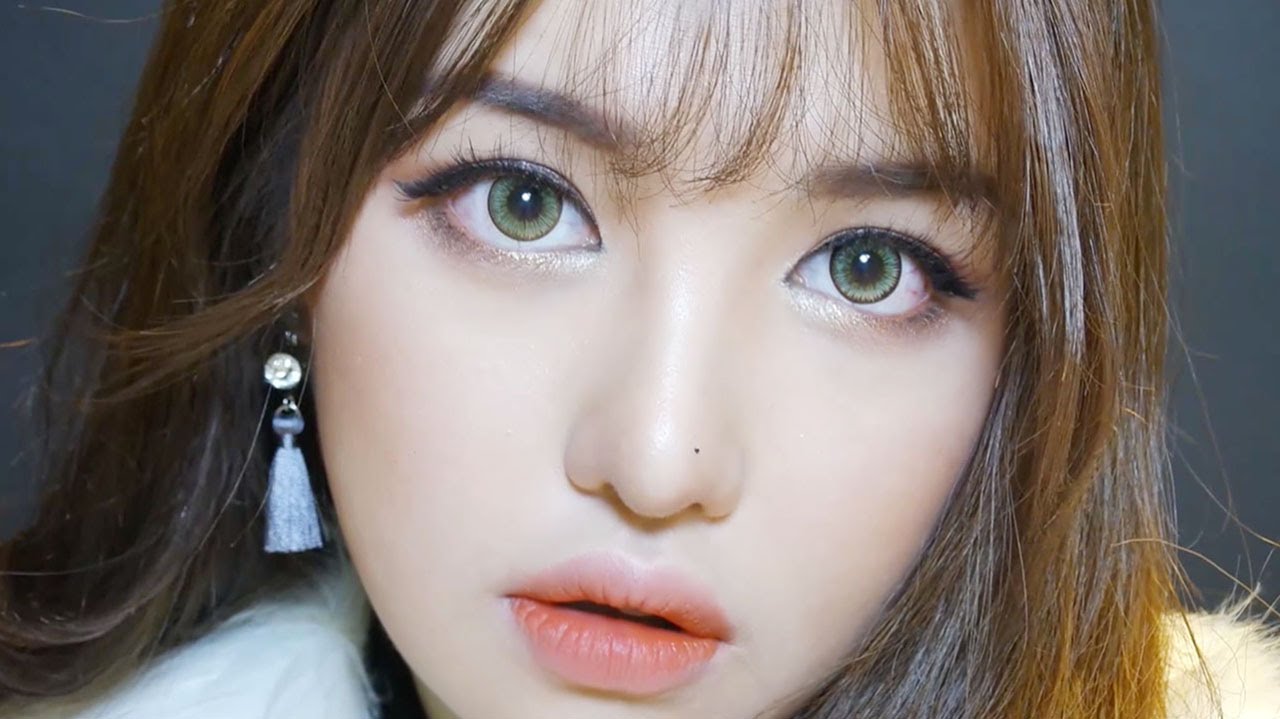 [ENG] 내가 짱먹는 홀리데이 메이크업 - Holiday Makeup | 다또아