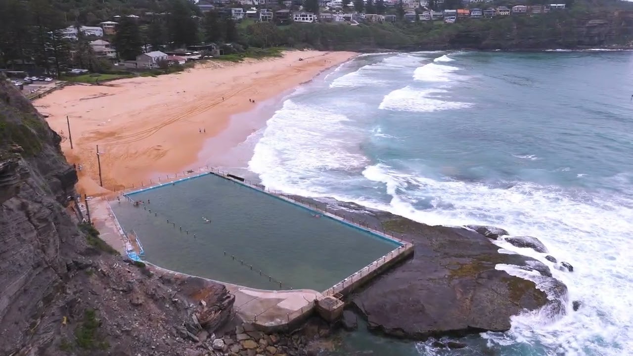 Bilgola Beach on a cloudy day. 