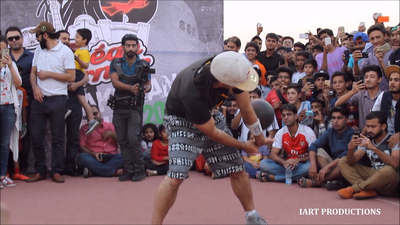 Séan Garnier in Pakistan