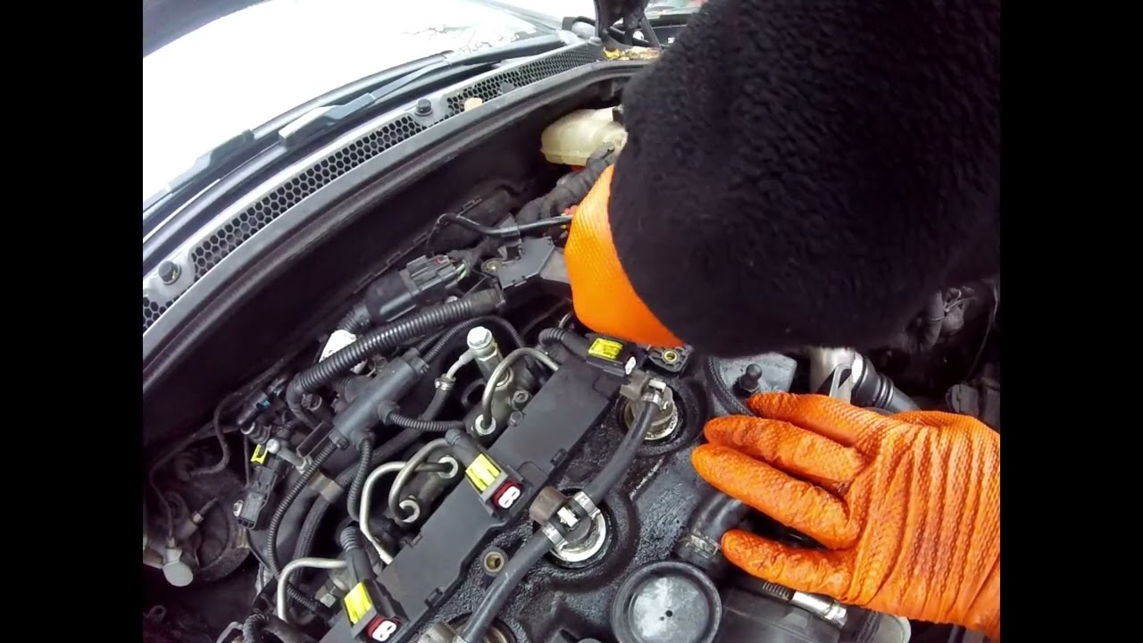 How to remove the fuel rail pressure regulator sensor VAUXHALL \ OPEL Astra J 1.7