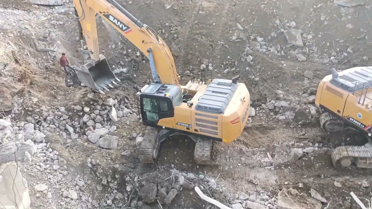 2 SANY Ekskavatör Kırım ve Hurda Ayıklıyor #excavator #operator #sany #yıkım #hafriyat
