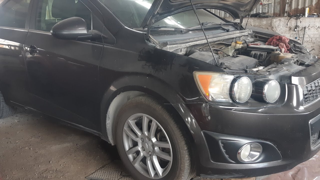 COMO QUITAR ENFRIADOR DE ACEITE DE MOTOR 📹 CHEVROLET SONIC 2014 ( LE PASO ACEITE AL ANTICONGELANTE )
