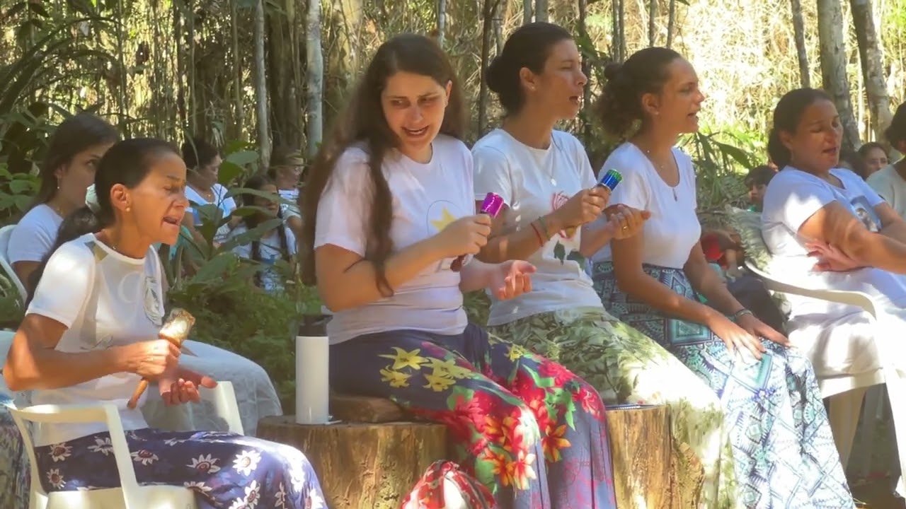 Traballho no Jarrdm da natureza com o Hinário Roberval Raulino