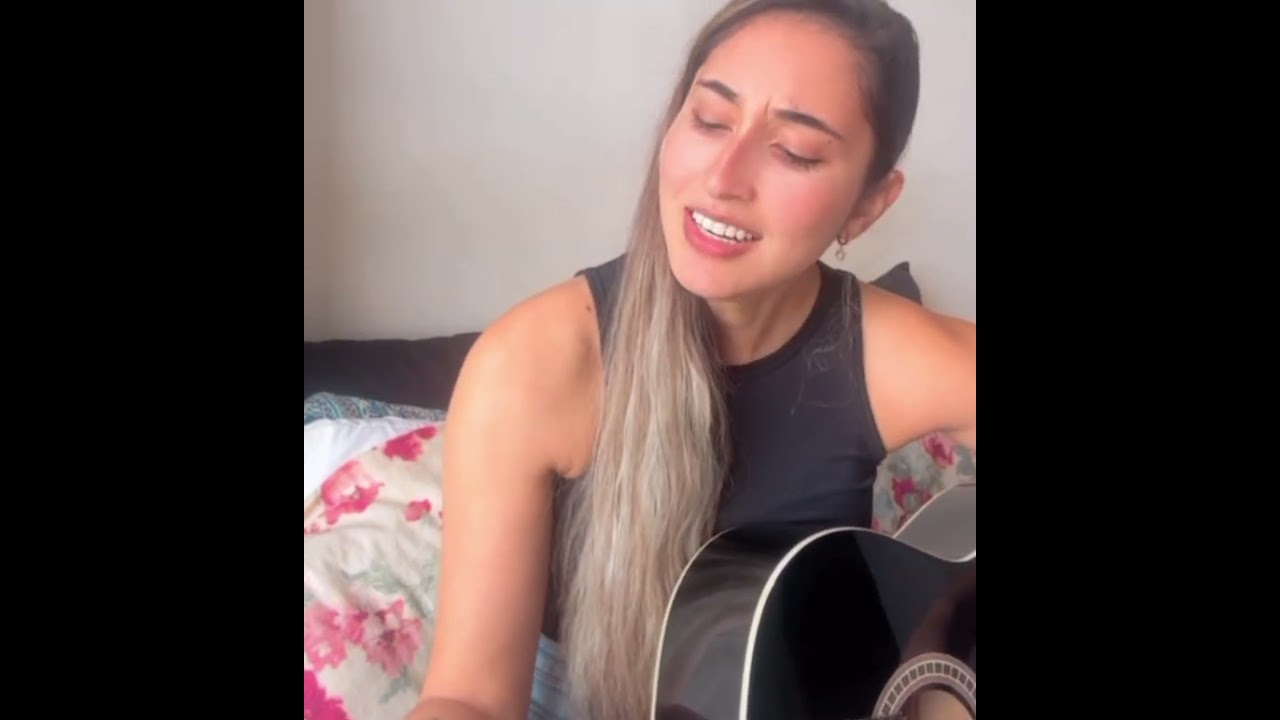 Perdendo a vergonha e cantando pela primeira vez aqui.