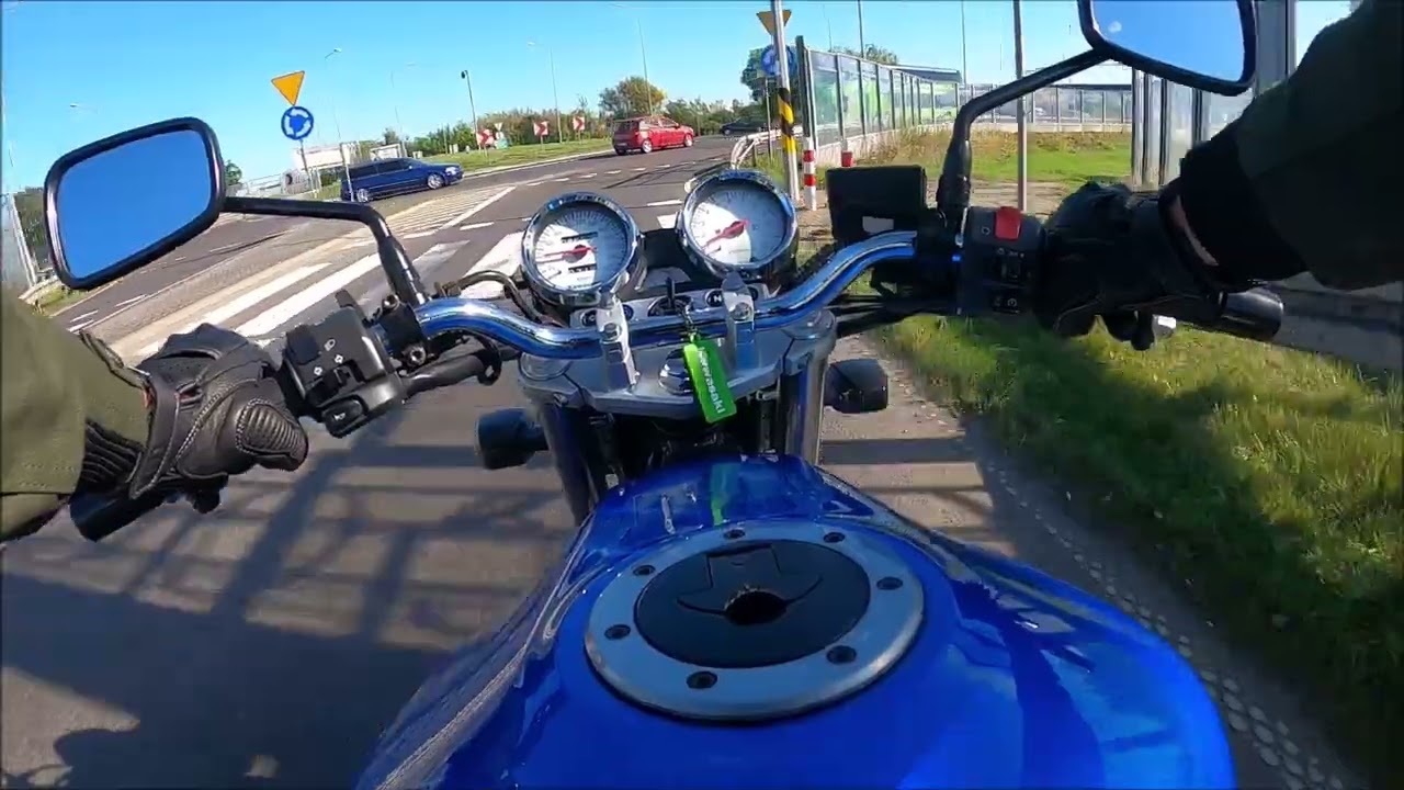 Kawasaki ZR 7 part 2