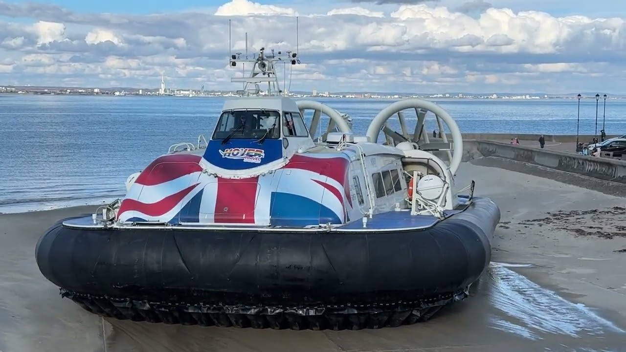 Ryde Hovercraft startup departure and arrival
