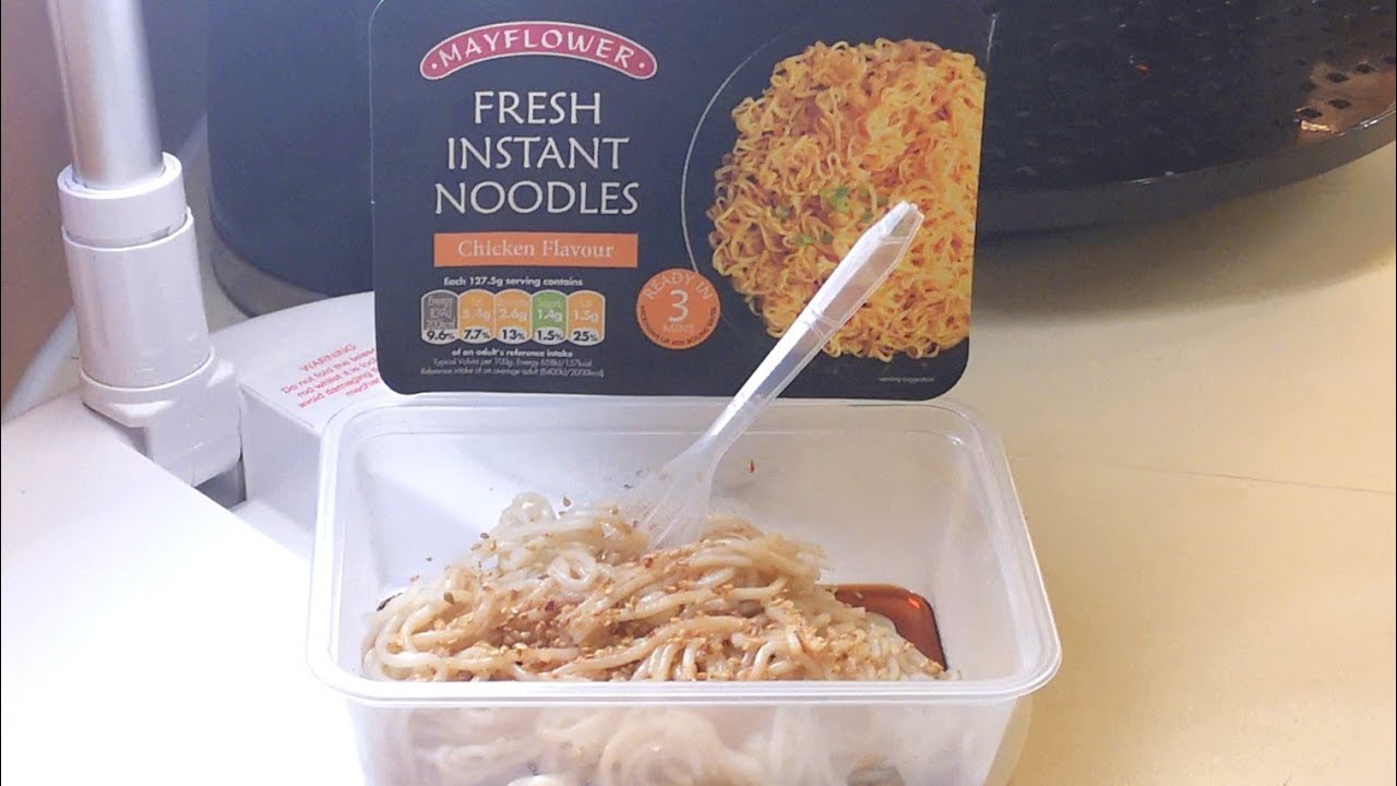Mayflower Fresh Instant Chicken Noodles | B&M | Food Review