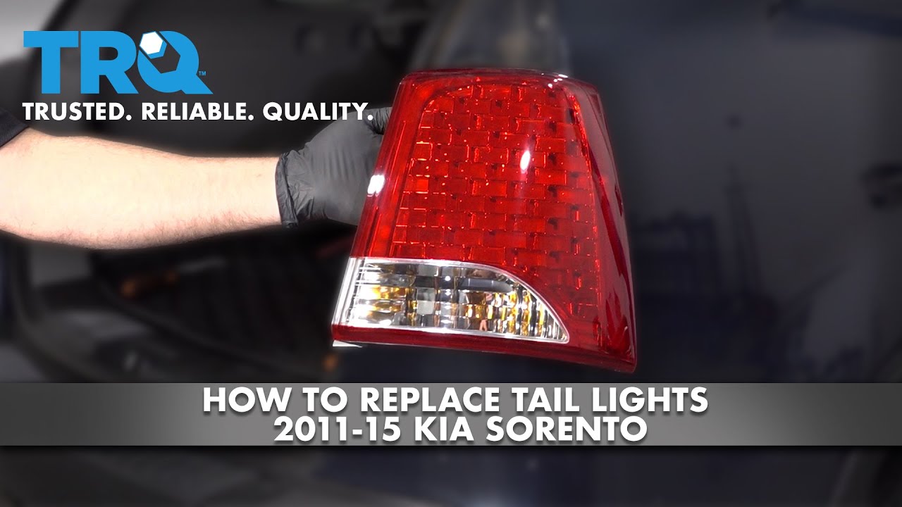 Как заменить задние фонари на Kia Sorento 2011–15