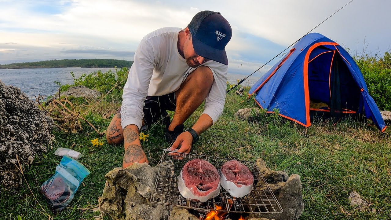 SOLO CAMPING ON A CLIFF.  HUNT FOR YOUR FOOD OR GO HUNGRY