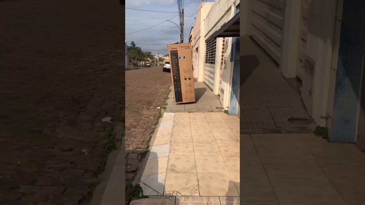 na caixa andando