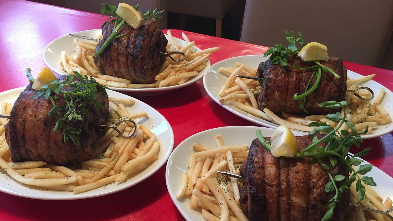 大食い→すぱ屋岡本店でポルケッタとポルケッタとポルケッタとポルケッタを食べた。Eating 9lb Porchetta and 3lb potato