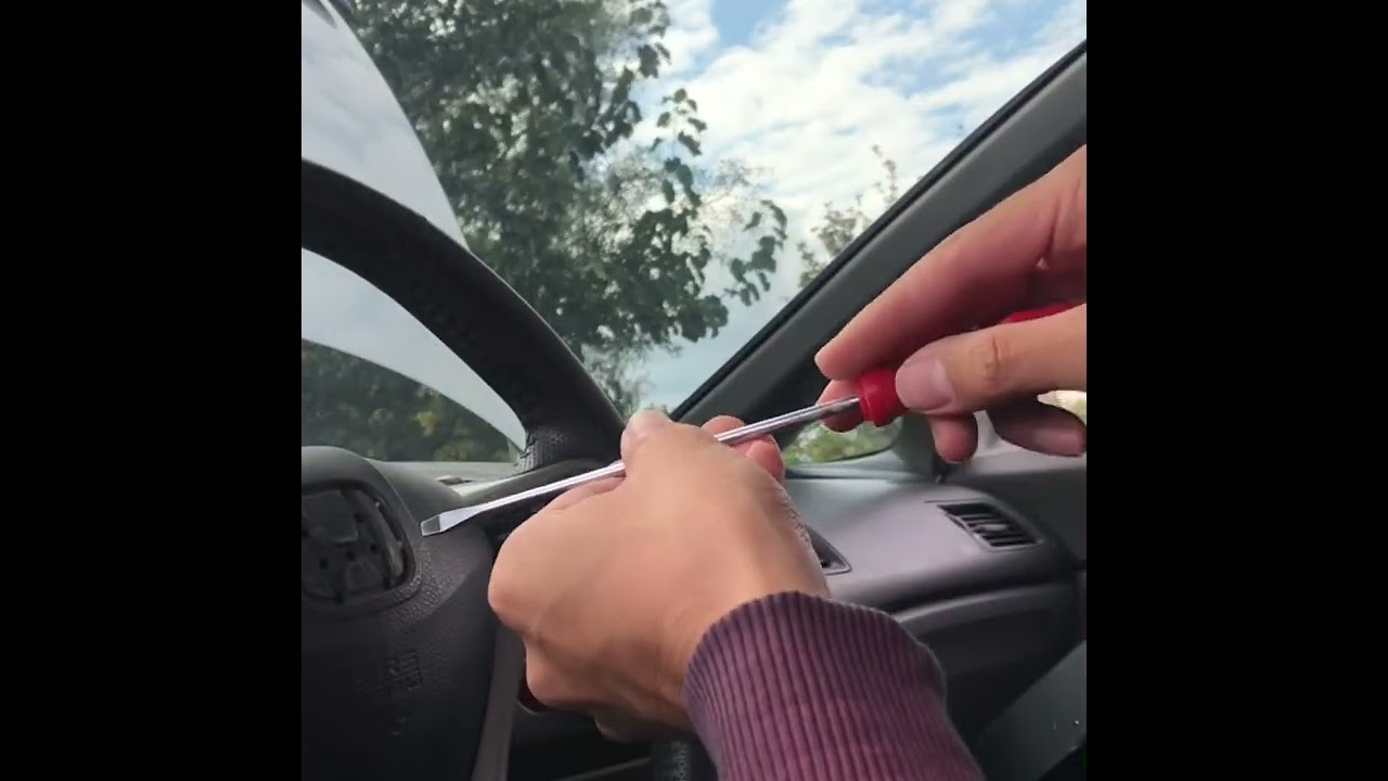 Honda Civic Direksiyon Logosu Değiştirme Çalışması