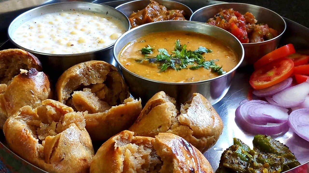 राजस्थानी दाल बाफला|BaflabatiDal tadka Baingan bharta Rajasthani veg thali.all in one