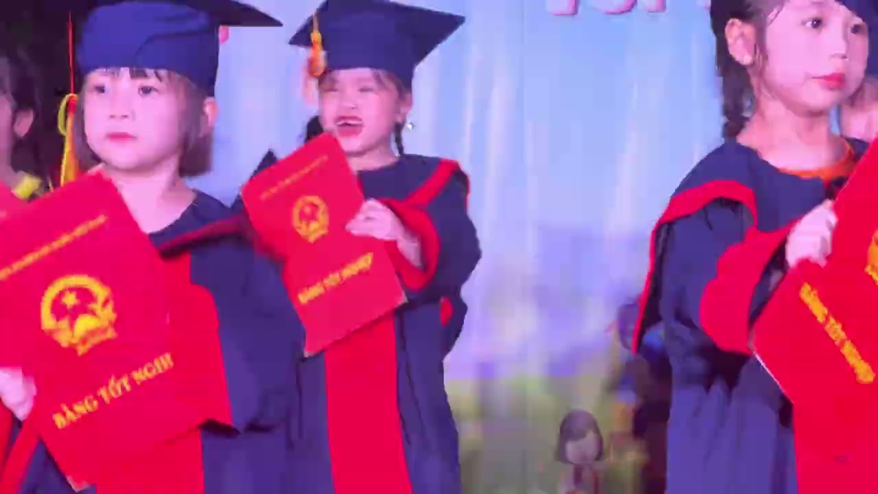 Lễ tổng kết tốt nghiệp mầm non của Gấu Thỏ