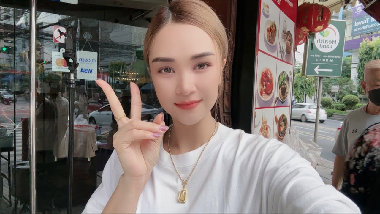 Street Coffee LIVE! PloySai Coffee Lady Bangkok Thailand - Thai Street Food