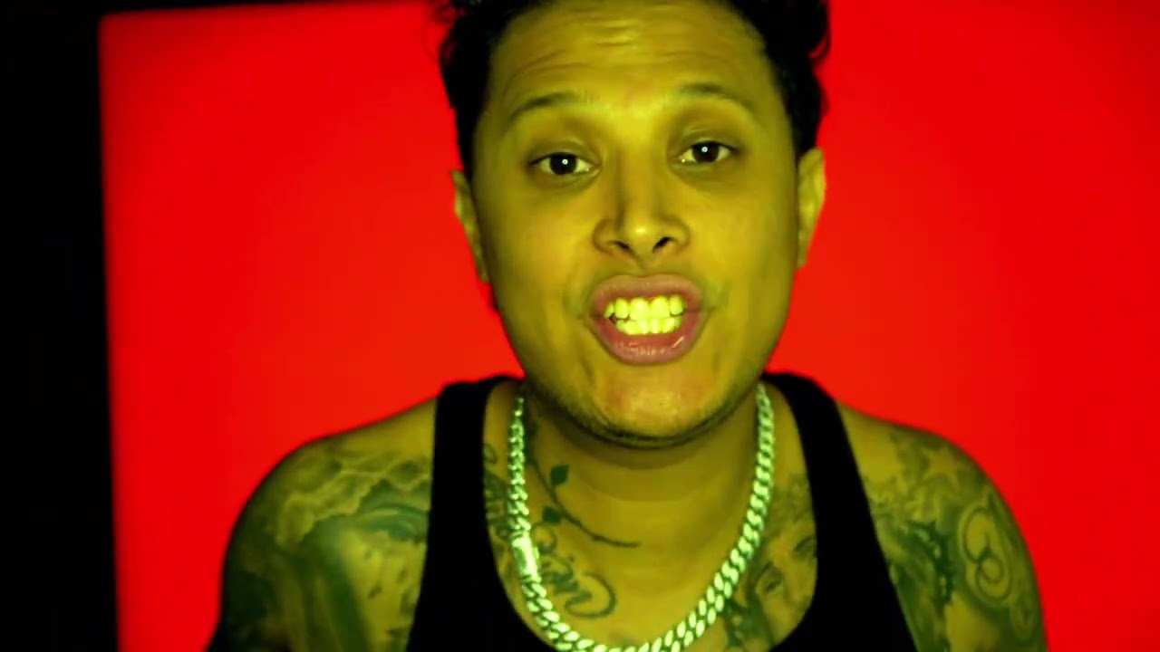 Roger Rogerz -LAMENTABLEMENTE  (Official Visualizer)