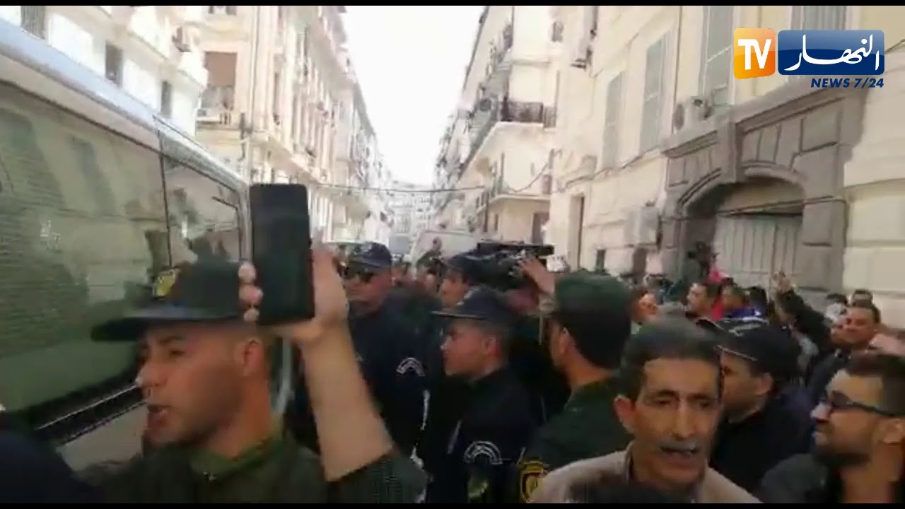 شاهد..كاميرا النهار ترصد عملية نقل الإخوة 