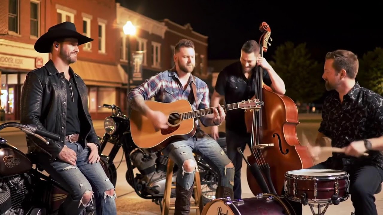 Country Rock Soundtrack – Highway Dust & Outlaw Dreams Inspired by Lynyrd Skynyrd