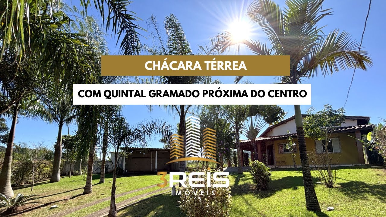 CHÁCARA TÉRREA COM QUINTAL GRAMADO PRÓXIMA DO CENTRO EM SOCORRO/SP