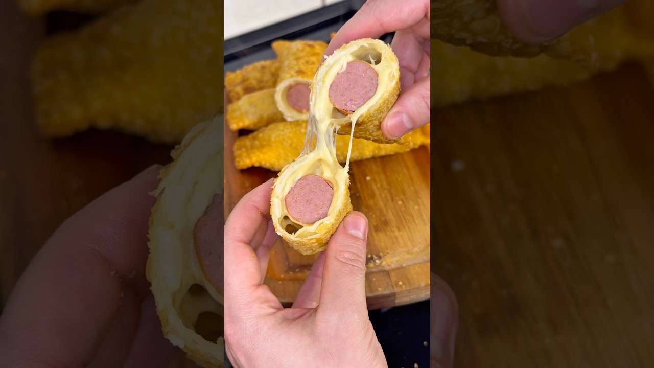Enroladinho de Salsicha na Massa de Pastel #receitas #enroladinhodesalsicha #salgados #massadepastel