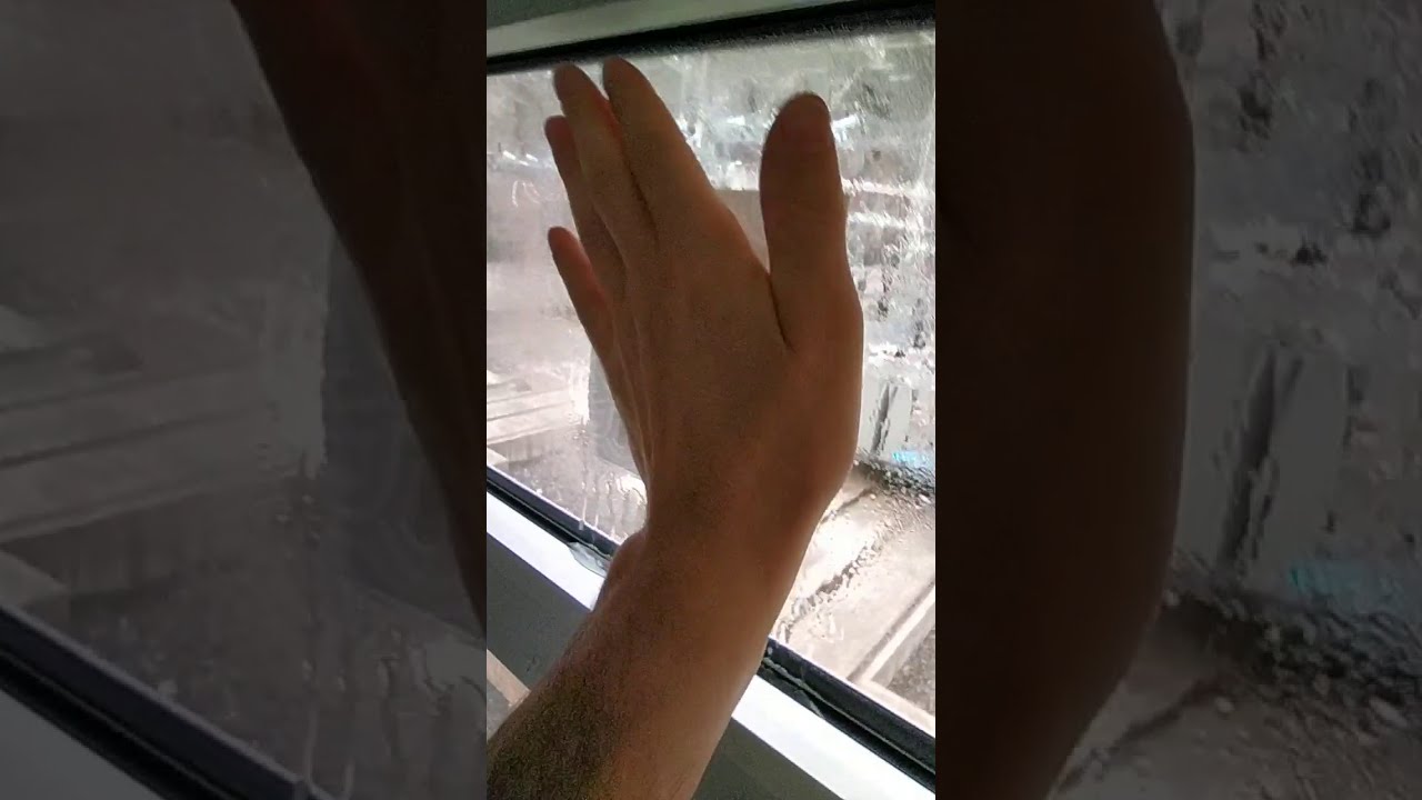 Camdan etiket temizliği
