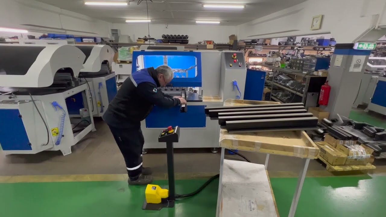 OMRM 121 PRO mullion end milling machine 1