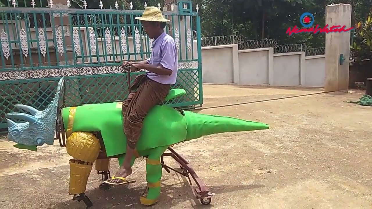 ဒိုင်နိုဆောစက်ရုပ်ဆောက်တဲ့ ကိုအောင်ကျော် တီထွင်ပါရဂူ ဖိုးဆိပ်ဖြူ