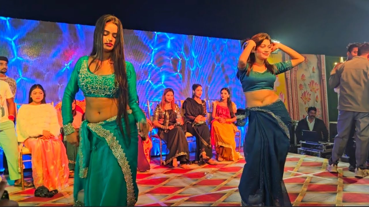 आजकल यूपी बिहार के हर dj पर इसी का दबदबा है | मटन खाके बटन खोले #dimple_vs_khushi