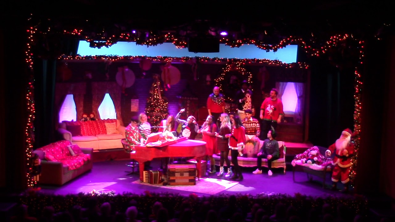 4. Christmas Carol Medley