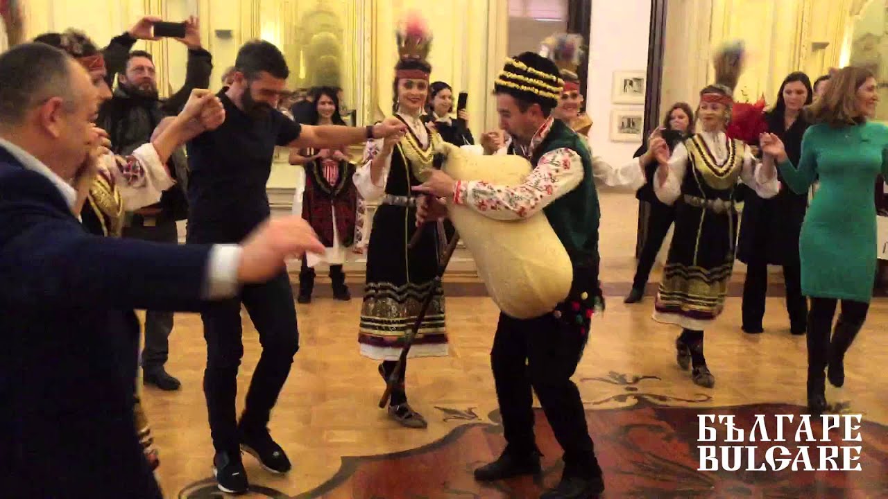 Antonio Banderas loves Bulgarian dances with Ensemble BULGARE