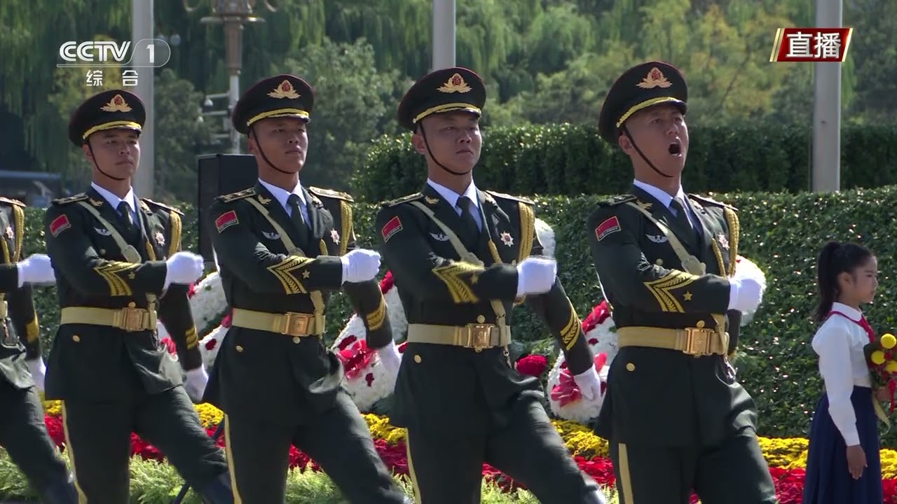 Chinese President Xi Jinping pays tribute to national heroes on Martyrs' Day