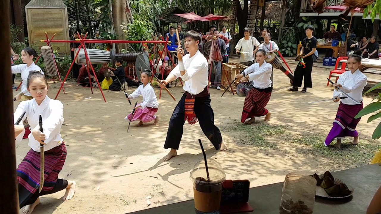 เจิงงามล้านนาฟ้อนดาบฟ้อนเจิงบูชาครู