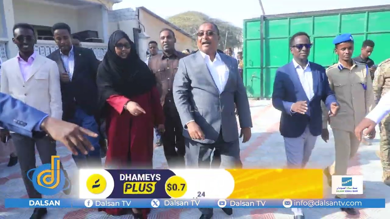 Guddoomiye Muungaab Oo Xariga Ka Jaray Dhismaha Xarunta  Degmada Wadajir Oo Si Casri ah loo Dhisay.