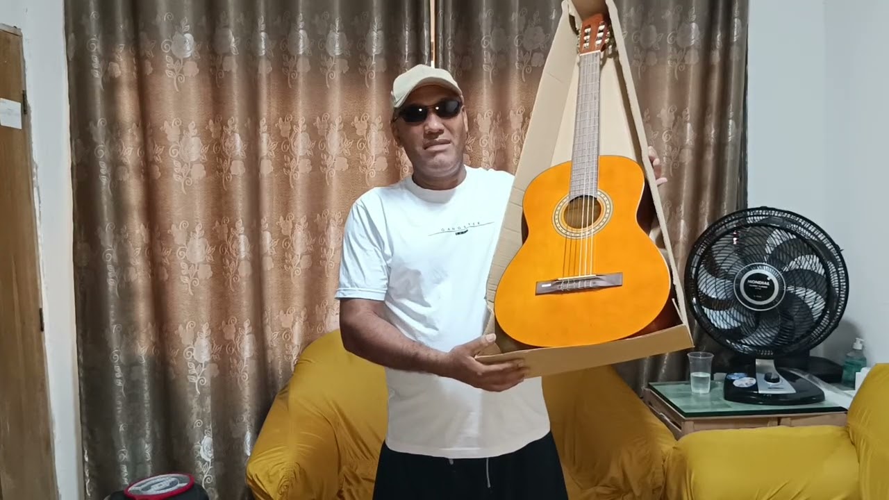 #Violão para ser doado para uma criança, (comentário só na playlists número 1)