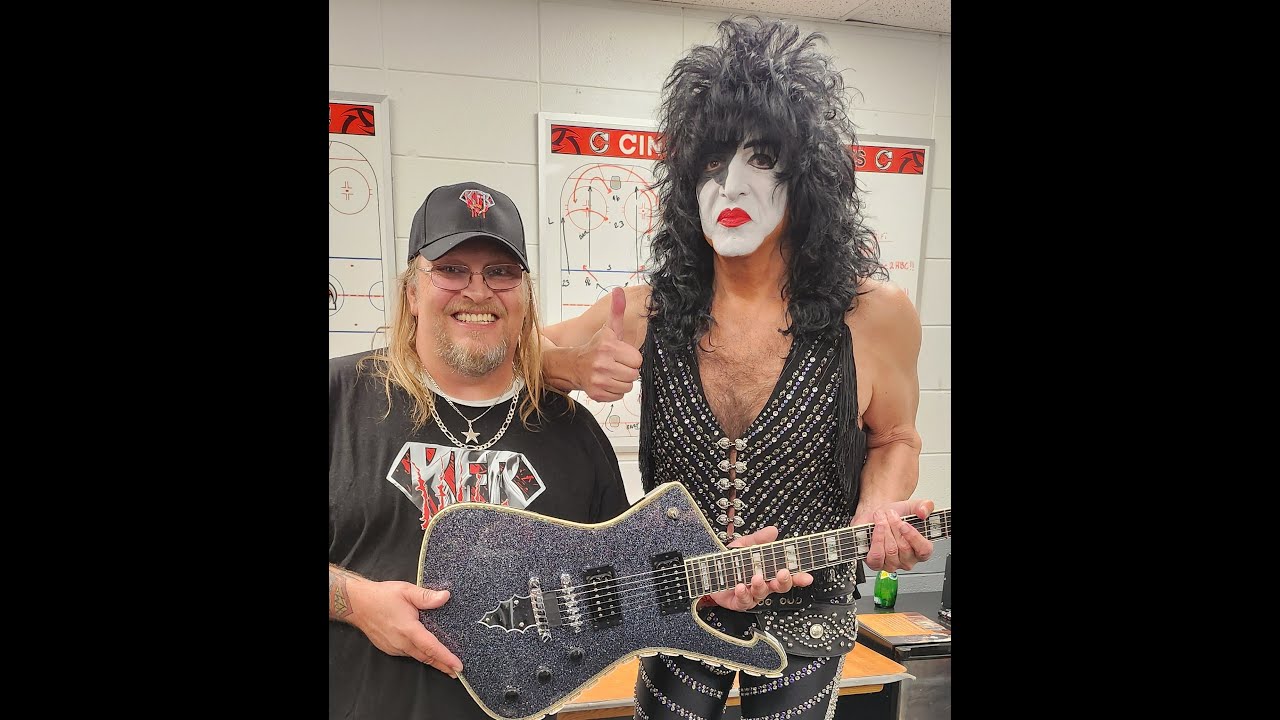 Paul Stanley Meet and Greet for stage played black Sparkle Ibanez 10-19-23 Cincinnati Ohio