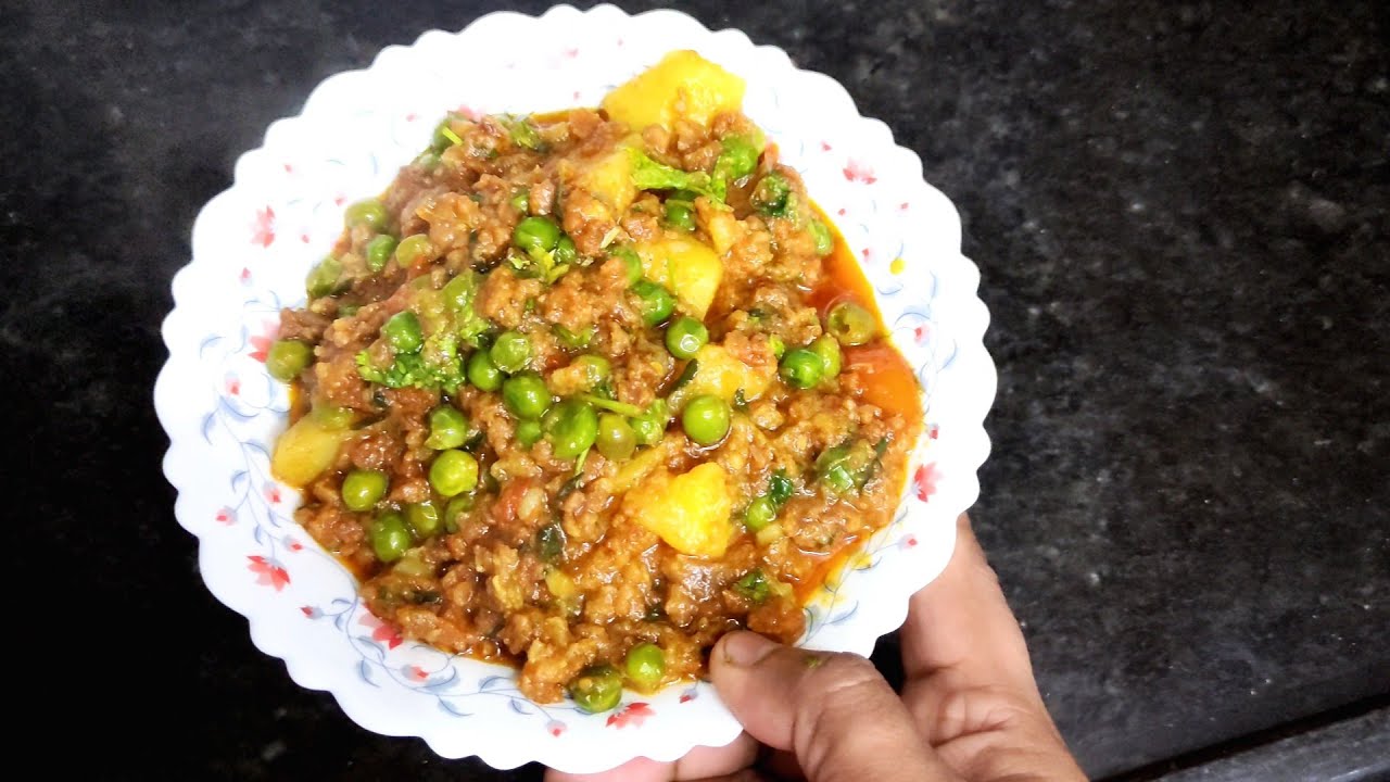 Keema Aloo Matar Iss Tarah Banaenge To Haath nahi Rok Paenge | Mutton Keema Recipe @CookwithLubna 