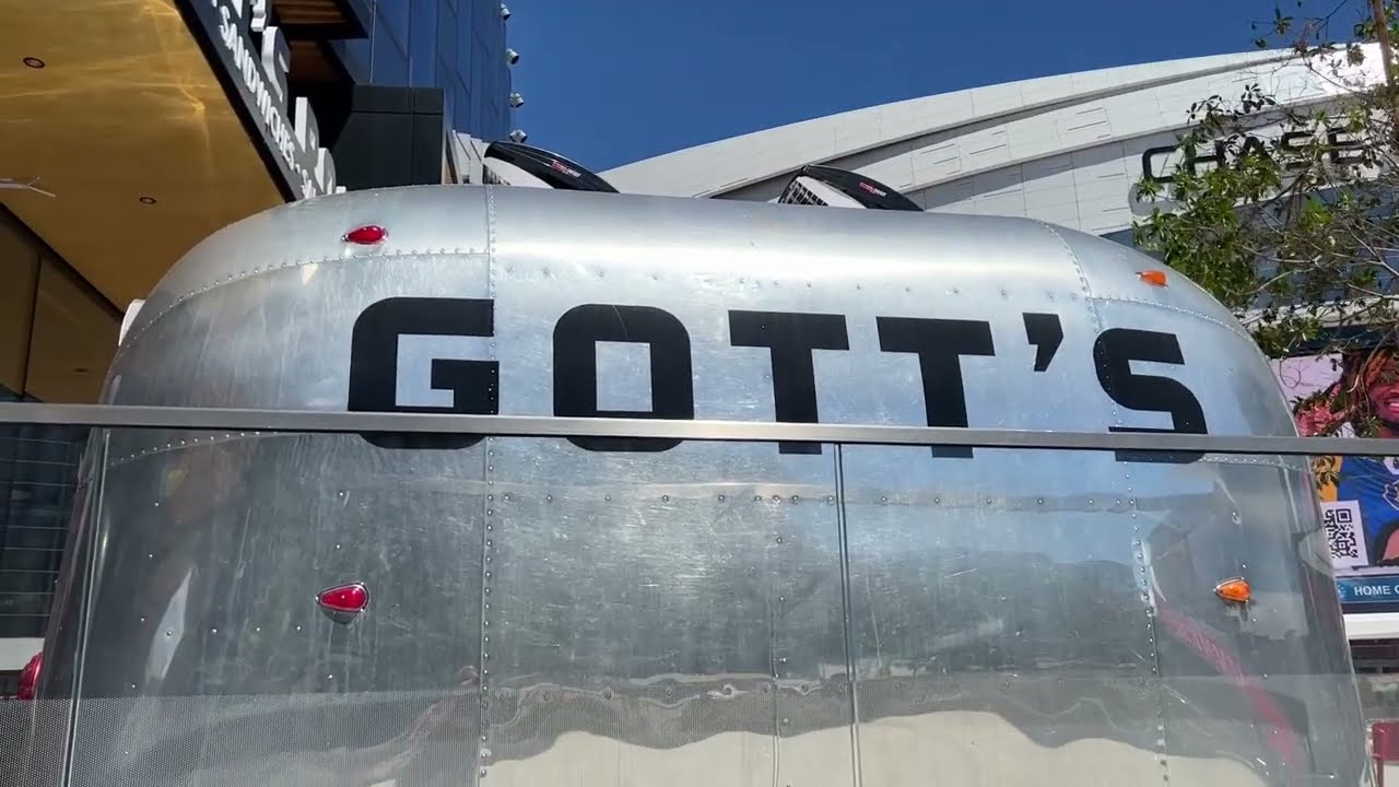 I Visited Gott's Roadside in Thrive City by Chase Center