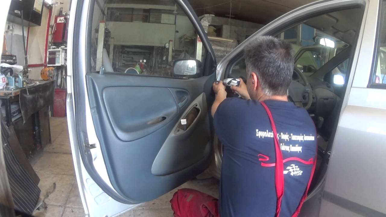 Toyota yaris Πως  βγαζω ταπετσαρια πορτας  Door Panel Removal
