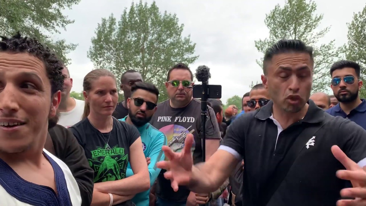 SHAMSI HAS STRONG HEATED DEBATE QURANIST! OBEYING MESSENGER, REFER TO ALLAH speakers corner 4/8/19