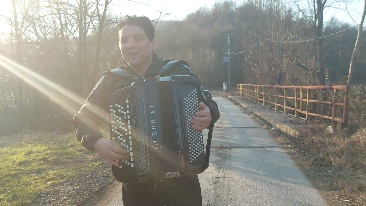 SAŠA KRČINAC-SELO MOJE KRAJ MORAVE,ŠUMADIJO ŠUMADIJO ,KO BI TEBE OSTAVIO