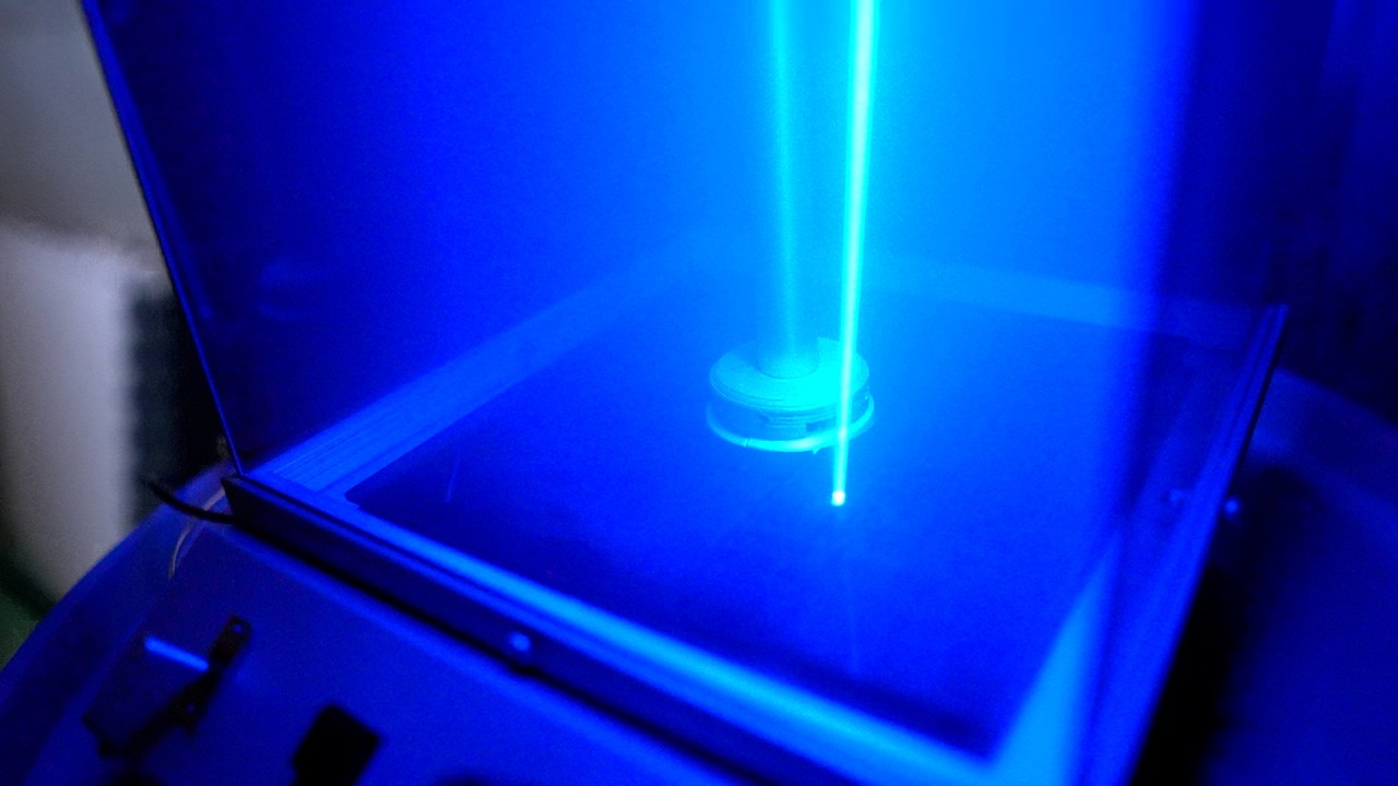「レーザーの雨で太陽電池を鳴らすガッキ‼」LASER CLOUDってどんな仕組み？動作原理を徹底解説！