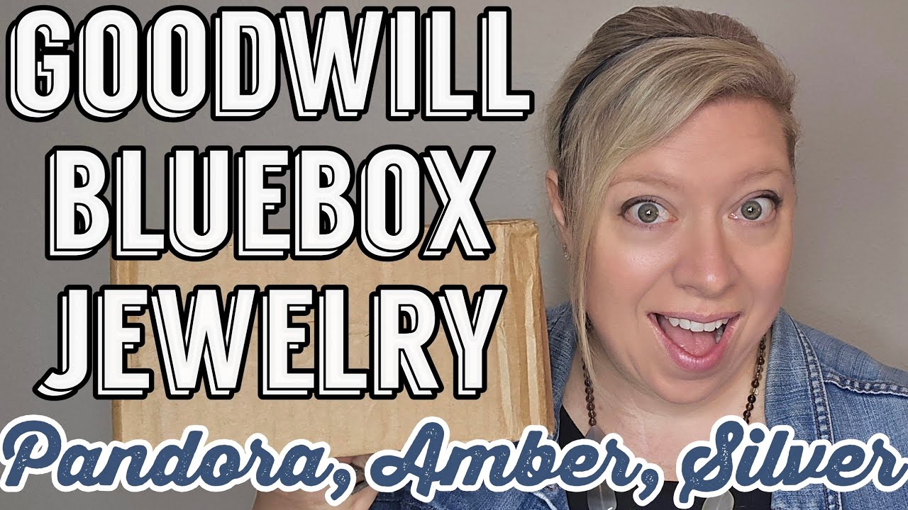 PANDORA 😍 925 SILVER in this Goodwill Bluebox Jewelry Jar Unboxing! #jewelryjar