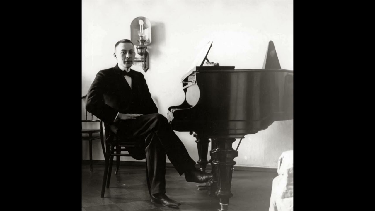 Rachmaninoff plays his Piano Concerto 2 [REMASTER]