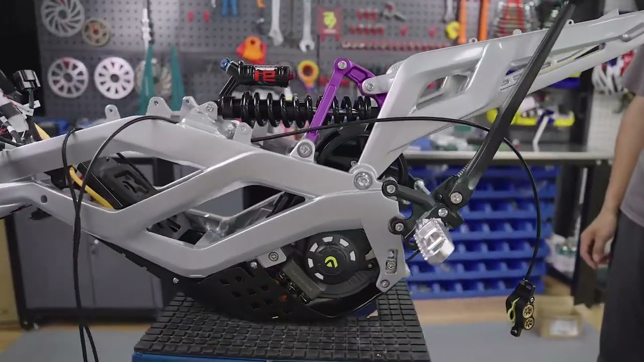 Immersive Assembly, Hands-on Experience, Pro Tips for 79bike Falcon Pro Riders